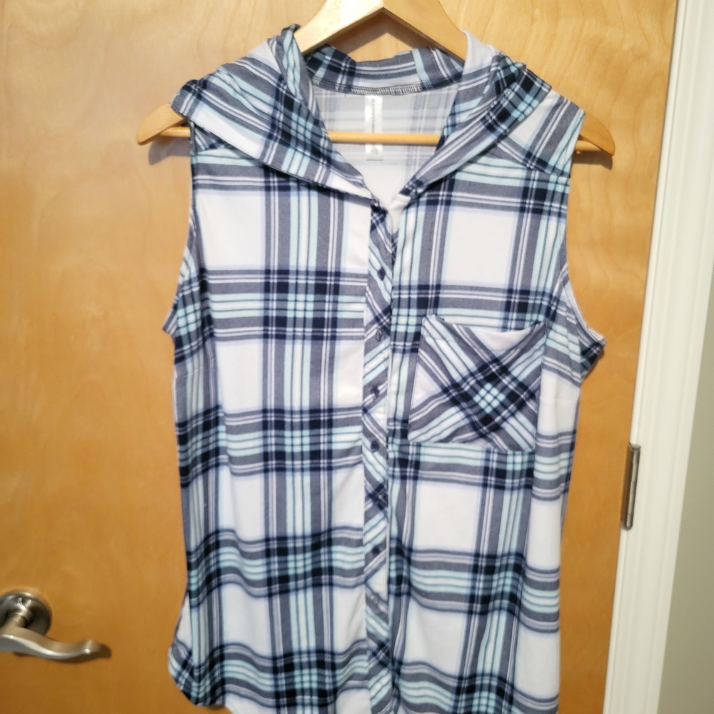 Stylish Sleeveless Plaid Button Down Shirt - Blue and White